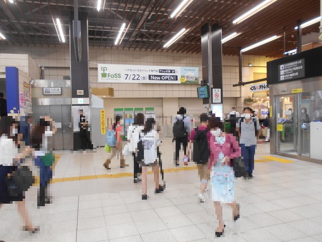 【JR東日本　SPメディア】掲出事例（Fass　アトレ大森店様　店舗告知）